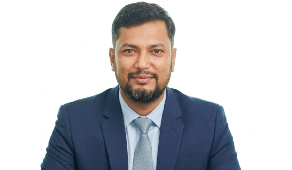 ভাঙ্গায় বাসের সঙ্গে মোটরসাইকেলের ধাক্কা, সাংবাদিক কাজী আশরাফ নিহত Imeges 10000 01