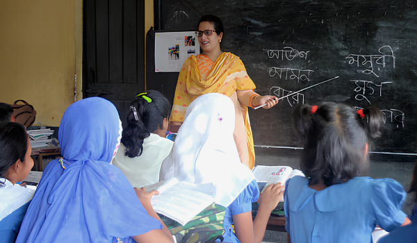 প্রাথমিক শিক্ষক নিয়োগে ৬১ জেলায় বাদ ২,৩৮৫ প্রার্থী, ২৮ সেপ্টেম্বরের মধ্যে পদক্ষেপের দাবি Imeges 10000 02